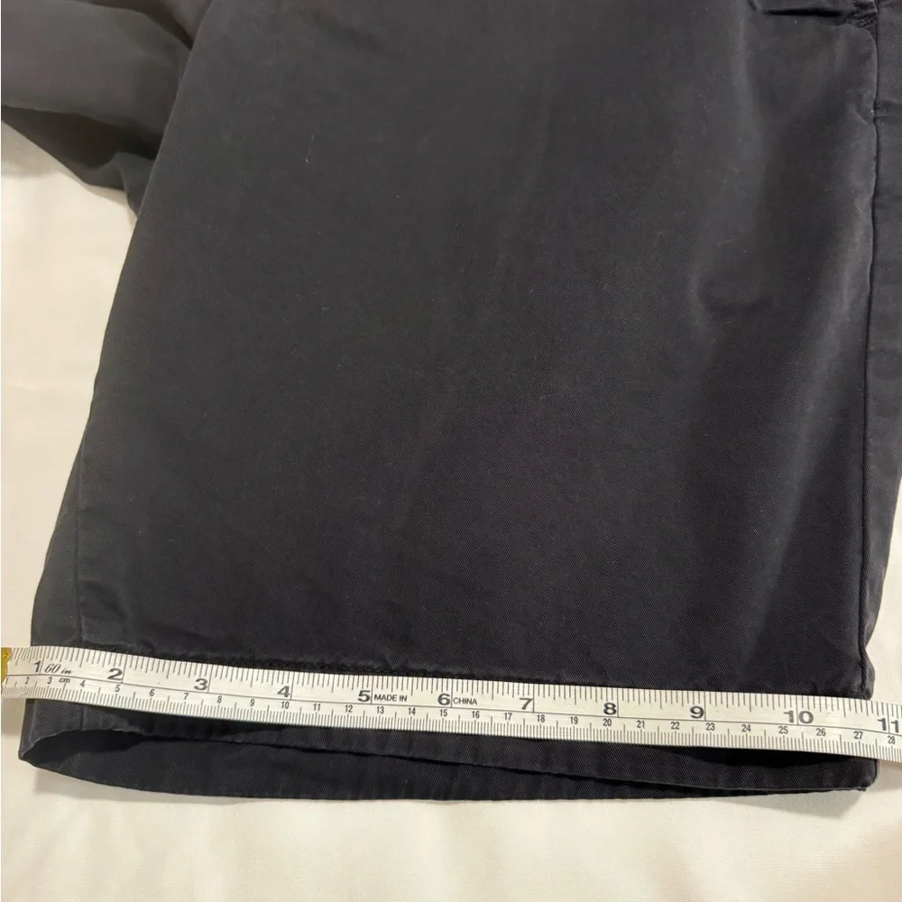 Uniqlo Black Flat Front Chino Shorts - Picture 9 of 9